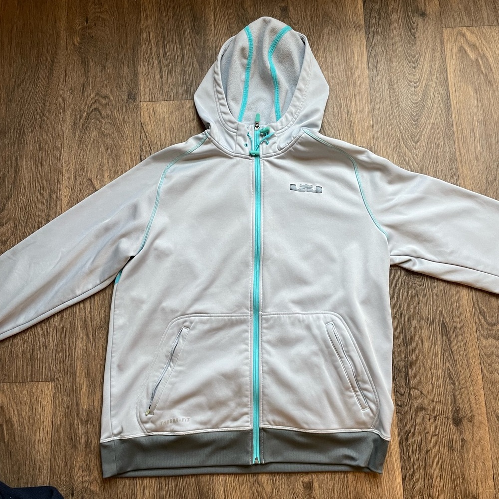 Nike Lebron James therma fit jacket
